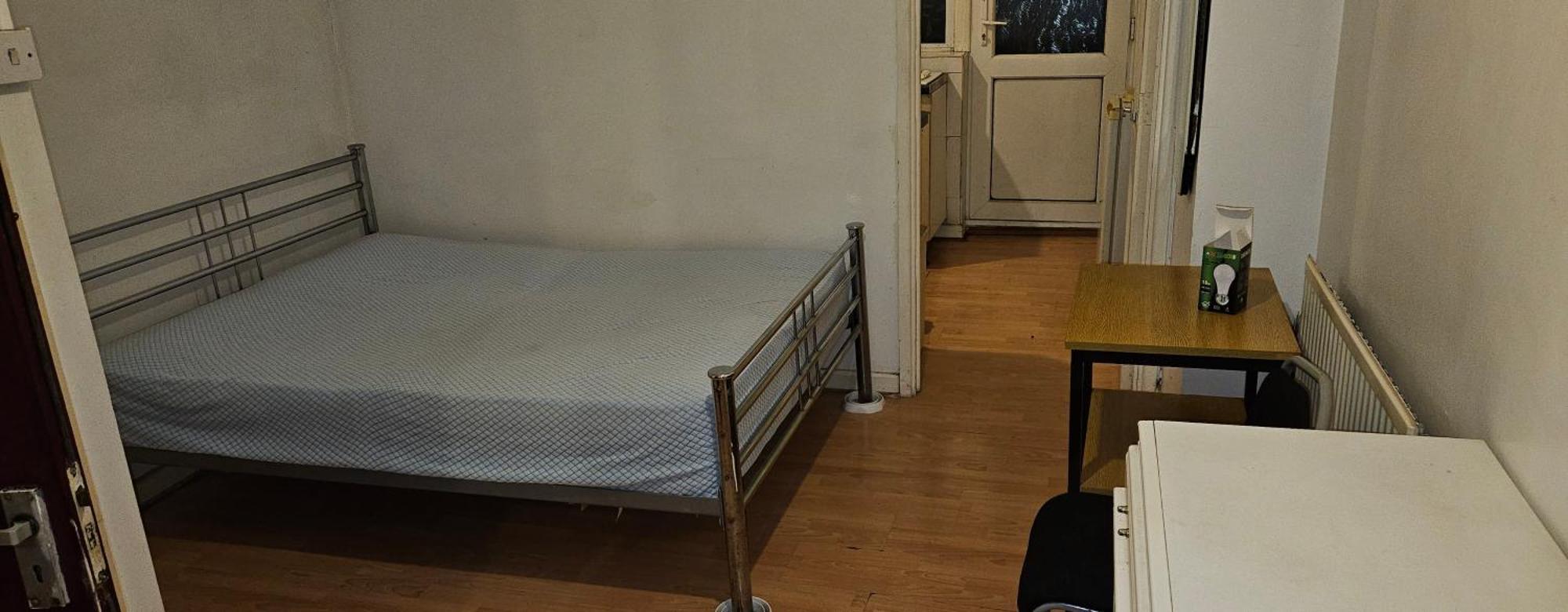 No Frills & Nothing Fancy 1 Bed Studio City Centre Cardiff Eksteriør bilde