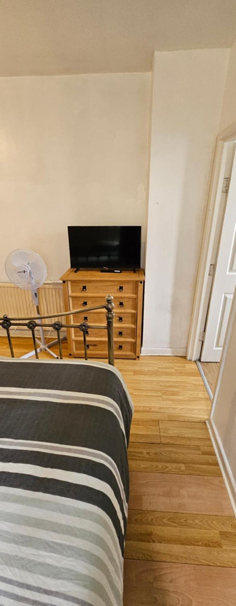 No Frills & Nothing Fancy 1 Bed Studio City Centre Cardiff Eksteriør bilde