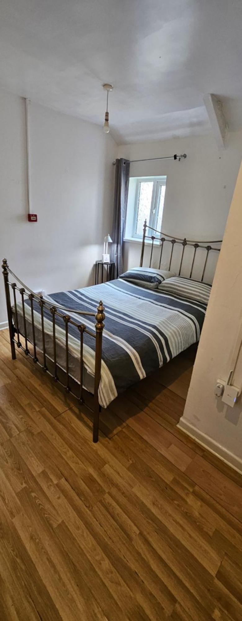 No Frills & Nothing Fancy 1 Bed Studio City Centre Cardiff Eksteriør bilde
